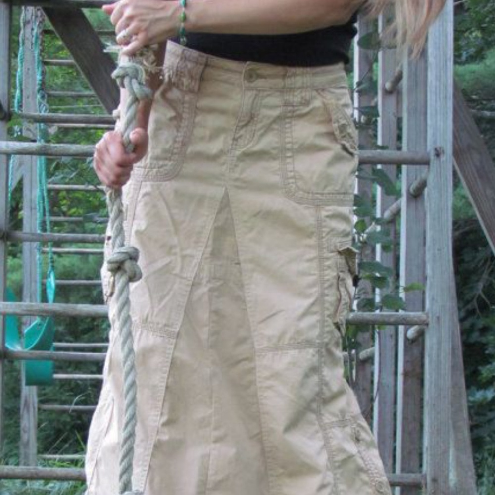 Looking for this skirt